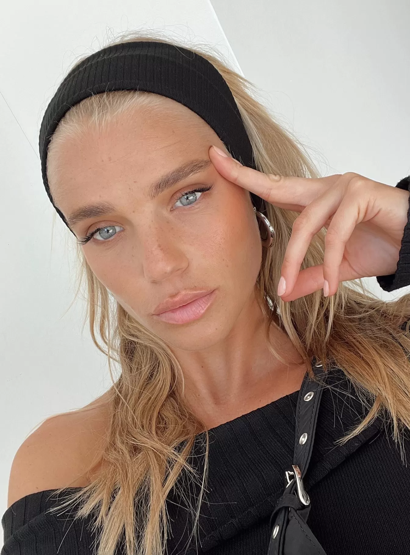 Princess Polly Hair Accessories | Adelina Knit Headband Black