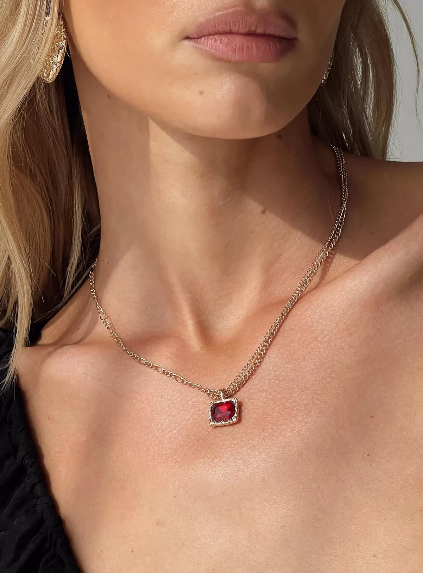Princess Polly Lower Impact | Astryd Necklace Gold