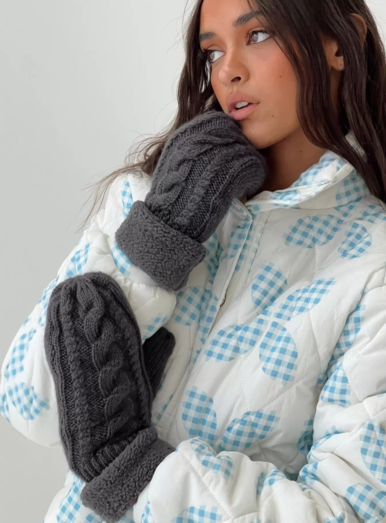 Princess Polly Specialty Items | Charel Mittens Charcoal