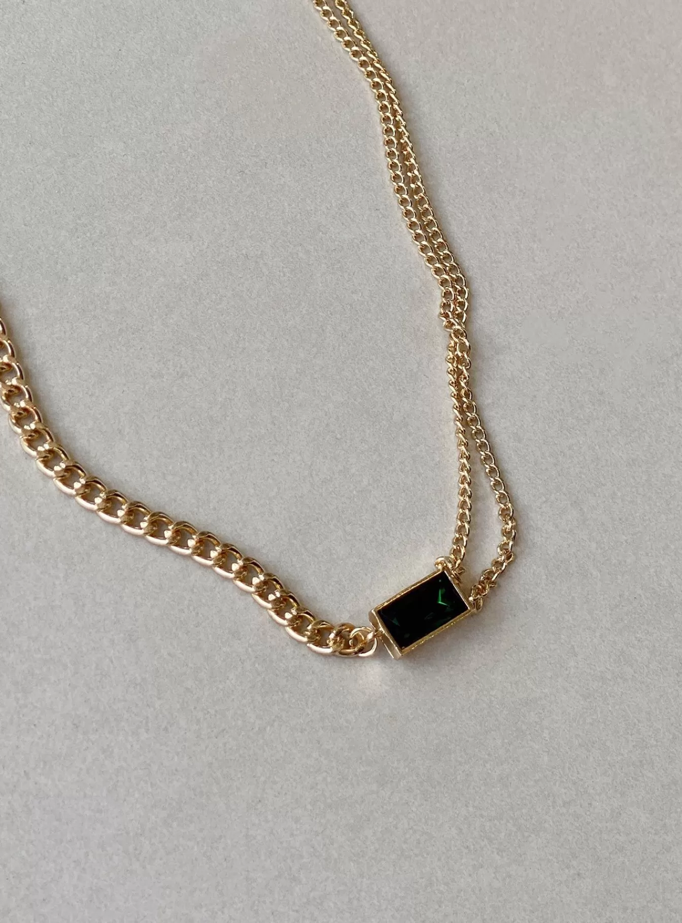 Princess Polly Necklaces | Etienne Necklace / Green Gold