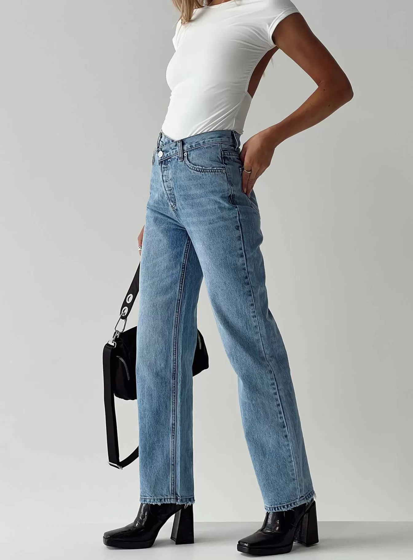 Princess Polly Jeans | Holly Asymmetric Straight Leg Jean Light Wash Denim