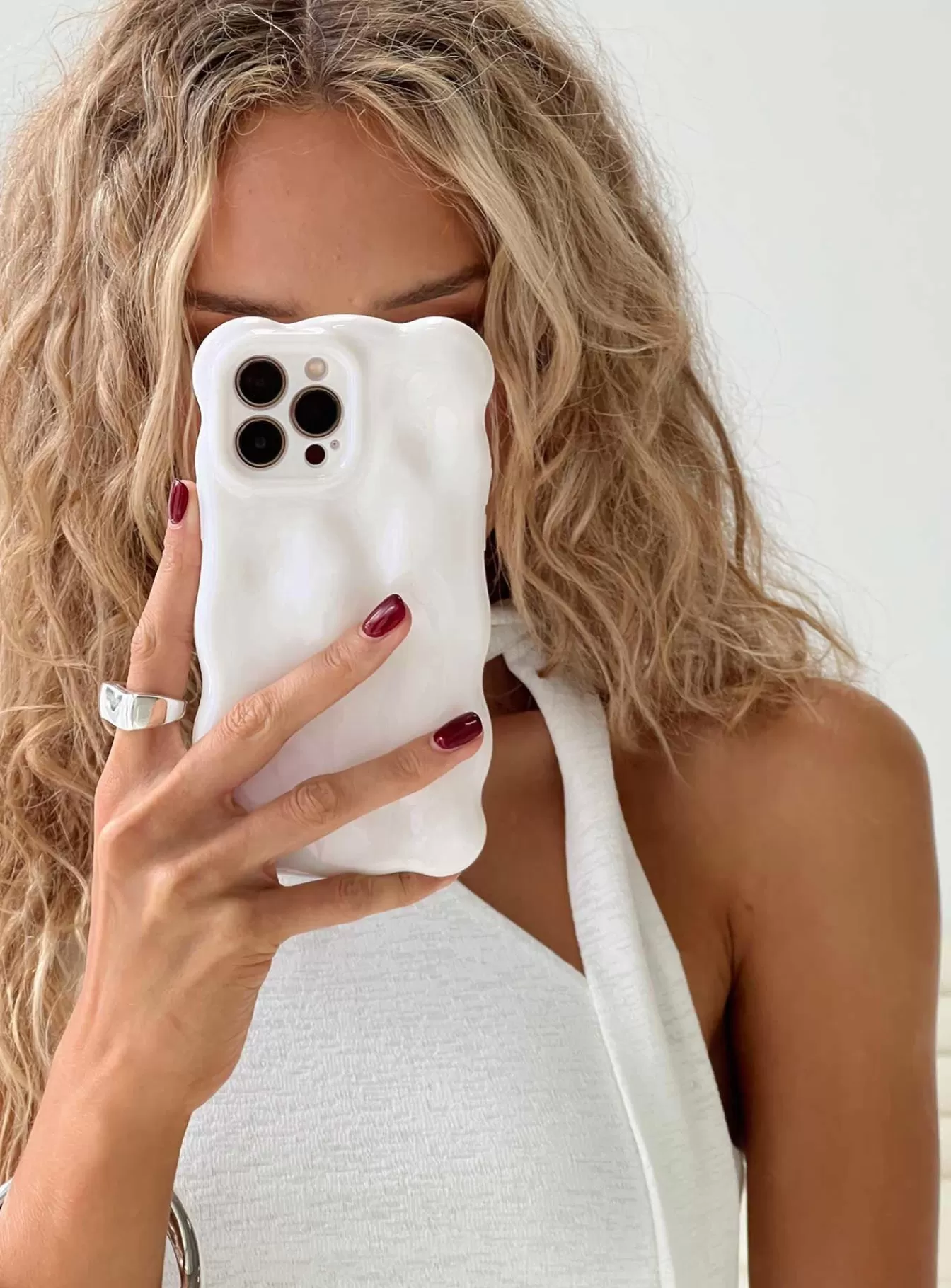 Princess Polly Phone Accessories | Maceline Iphone Case White / Pink
