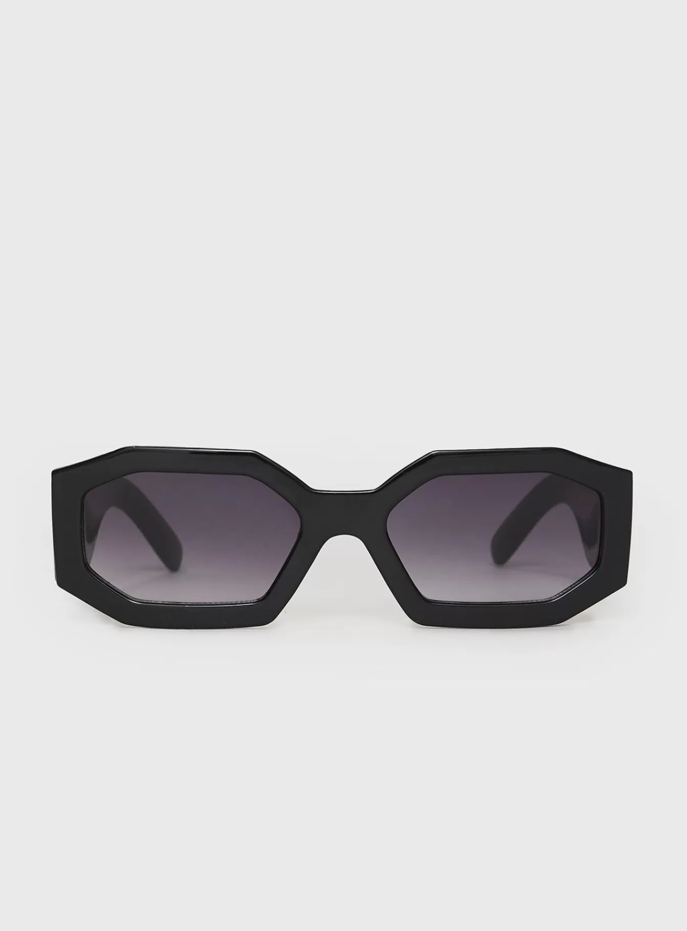 Princess Polly Sunglasses | Memphas Sunglasses Black