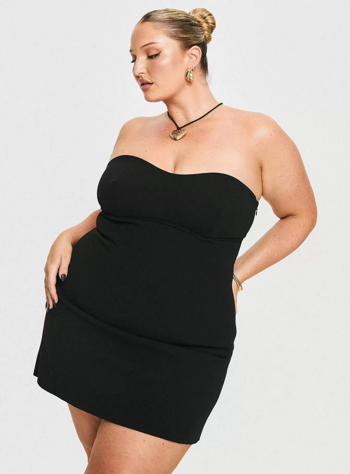 Princess Polly Curve Dresses | Simple Sweetheart Mini Dress Curve Black