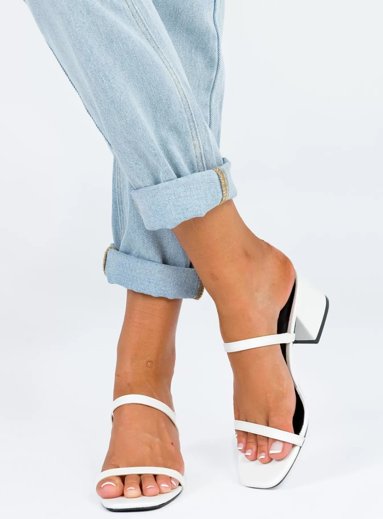Princess Polly Heels | Therapy Goldie Heels White