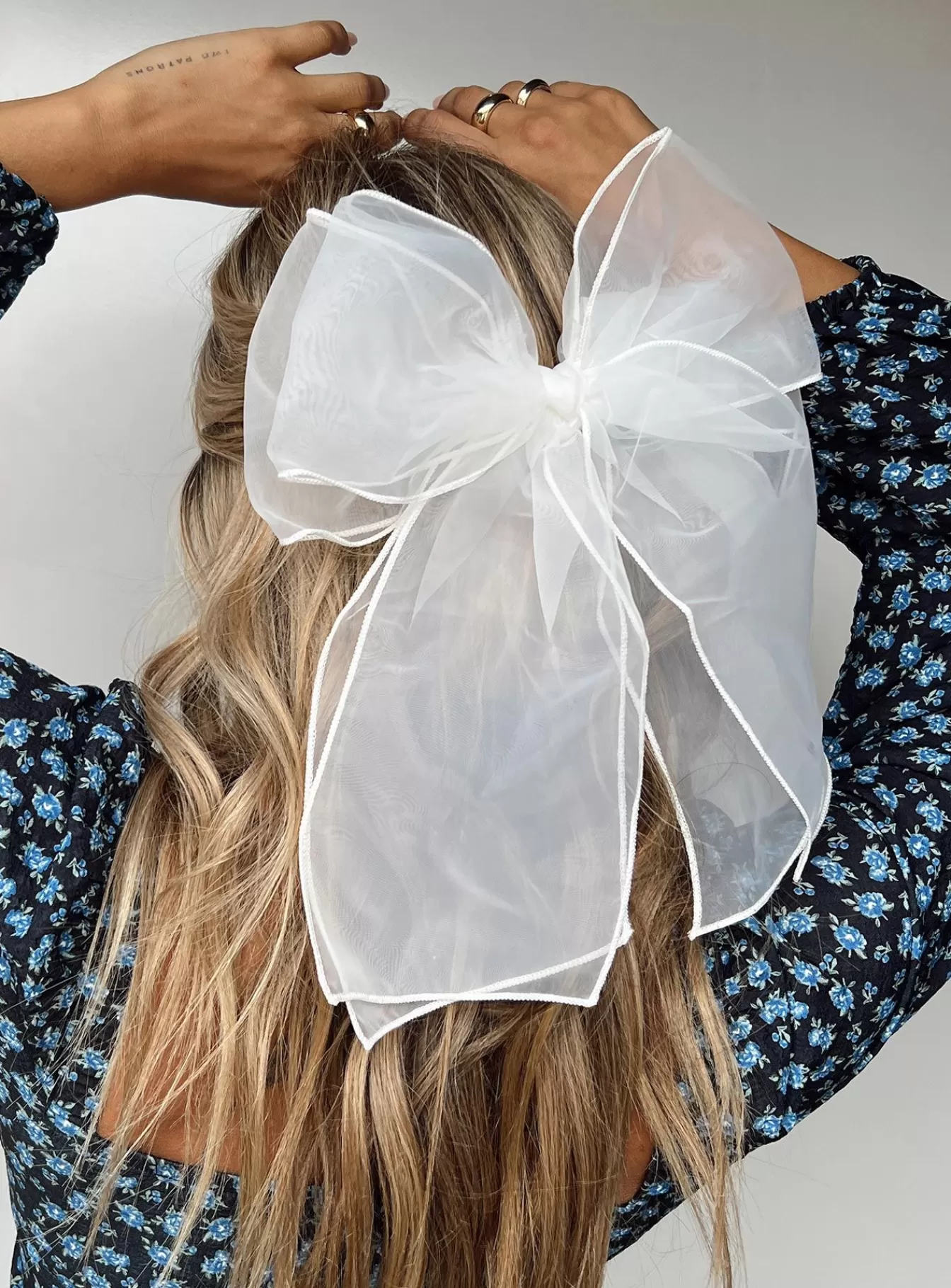 Princess Polly Hair Accessories | Wicks Hair Bow White